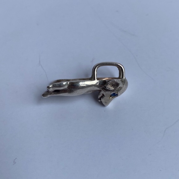 2/$40 🌟 VTG dog pendant with blue jewel eyes - Picture 7 of 9